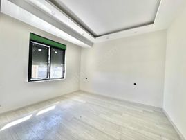 F.çakmak'ta Konum Harikası 1+1 Ayrı Mutfak Havuzlu Site'de