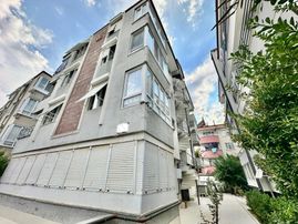 ꧁akçay Ay Emlak'tan꧂altınkum'da Kombili Ayrı Mutfak Ön Cephe Masrafsız 2+1 Satılık Daire