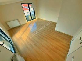 Uytundan Akçay Altınkum'da Ebeveyn Banyolu 3+1 Dubleks Daire