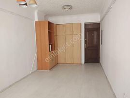 Kızılay Merkezde Kiralık Asansörlü 17 M2 Büro