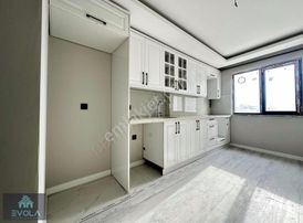 Evola Gayrimenkul'den Mükemmel Konumda Satılık 2+1 Daire