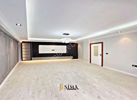 Meydana Yürüme Mesafesinde Caddeye 3 Dk 2+1 Fırsat Geniş Daire!