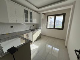 Zeki Emlak'tan Muradiye'de Site İçinde Satılık 2+1 Daire