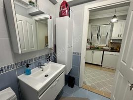 Engin Erdem'den Yenibosna Merkez Mah De 2+1 Temiz Kiralık Daire