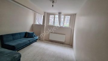 Turyap Tan Samatya Hastanesinin Yanında 2+1 Satılık Daire