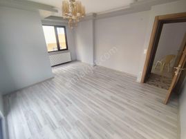 Adnan Kahveci Metro Yürüme 2+1 Arakat - Balkonlu Lüks Daire