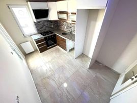 Akçay'da Aygülden Deprem Etütlü Ara Kat Ön Cephe Ayrı Mutfak Ebeveyn Banyolu Fırsat 2+1satılık Daire