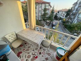 Kariyer'den Yayla'da Cadde Yakını Ara Katta 3+1 Fırsat Daire