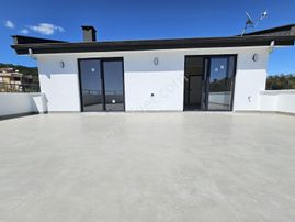 Eu Gayrimenkulden Balıkesir Edremit Gürede 600 M2 Arsa İçinde Havuzlu 4+1 Müstakil Villa