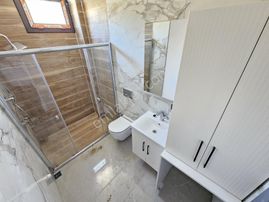 Eu Gayrimenkulden Balıkesir Edremit Gürede 600 M2 Arsa İçinde Havuzlu 4+1 Müstakil Villa