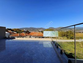 Eu Gayrimenkulden Balıkesir Edremit Gürede Deniz Manzaralı Yerden Isıtmalı Lüx 4+1 Villa