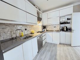 Türkkonut Özdebirlik Sitesisinde Full Yapılı Manzaralı 5+1 Villa