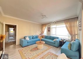 Görkem'den 3+1 Bağımsız Kombili Ön Cephe Ful Yapılı Sokullu Caddesi Paralelinde