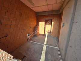 Yalova Çiftlikköyde Merkezi Konumda 90m2 Satılık 2+1 Daire