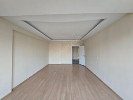 Cadde Seyran'dan Kiralık 3+1 150m2 Boş Taşınmaya Hazır