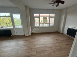 Asal Gayrimenkulden Kiralık 2+1 Daire