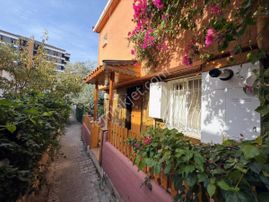 Bornova Saraykent-3’de Satılık Bahçeli Dubleks 3+1