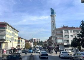 Uzman Emlak Ofisin'den Hacı Bektaş Veli Köprü Dibi Giriş Full Yapılı 3+1 Daire