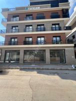 İstiklal Cad. Kiralık Dükkan - Geniş Cepheli