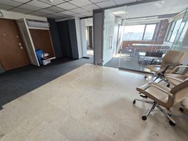 Ataşehir İçerenköy De 3+1 Kiralık Ofis,