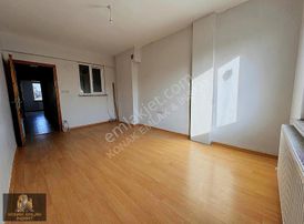Konak Emlak'tan Satılık 2+1 95m² Masrafsız Merkezi Konumda Daire