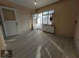 Konak Emlak'tan Kiralık 2+1 95m² 3.kat Merkezi Konumda Daire