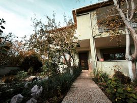 Burhaniye Taylıelinde Satılık Geniş Bahçeli Satılık