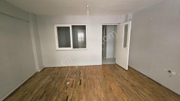 İzmir, Karşıyaka, Nergiz, Goncalar Mahllesinde 3+1 Satılık Daire