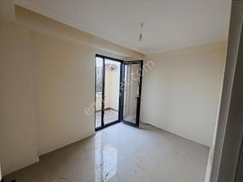 Merkezi Konumda, Yeni Binada, Eğimsiz Fırsat Çatı Dubleks!