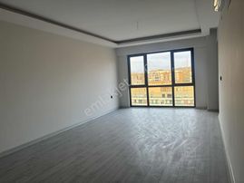 Balkanda Yükselenpark Evleri Kiralık 4+1 Full Donatılı Daire