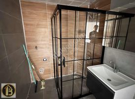 Hastane Arkası Gözde Bina Ekvatorda Ön Cephede Kiralık 1+1 Daire