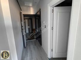 Hastane Arkası Gözde Bina Ekvatorda Ön Cephede Kiralık 1+1 Daire