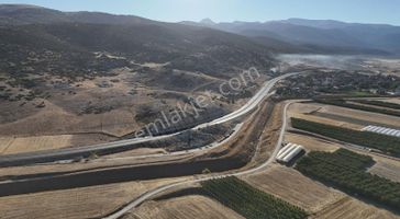 07 Truva Emlaktan Elmalı Yakaçiftlik Köyünde Satılık Sera