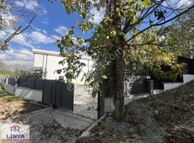 Sapanca'da Tam Müstakil Isıtmalı Havuz Ultra Lüks Satılık Villa