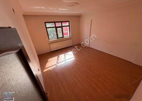 Malazgirt Mh 3+1 Katta Caddeye Yakın Çift Balkonlu Kiralık Daire