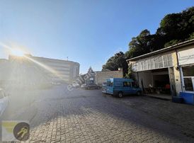 *of Gayrimenkul* Tek Satılık Dükkan Sanayide Köşe Başı 300m2