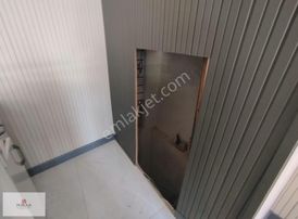 Yeşilli Camii Karşısı 5 Katlı Kiralık Bina