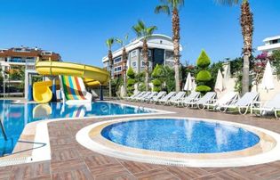 Açık-kapalı Yüzme Havuzlu,güvenlikli Sitede 1+1 Eşyalı Daire