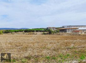 Mrm Gayrimenkul'den Çatalda Merkezi Konumda Satılık Tarla