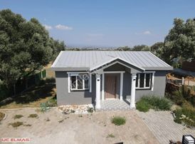 Üç Elmastan Tapulu 84 M²betonarme Evi Olan 479 M²muhteşem Bahçe