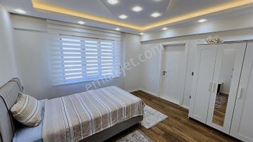 Yalova Çiftlikköy'de Satılık Deniz Ve Doğa Manzaralı Lüks Villa