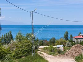 Akdamar Adası Karşısında Satılık İki Katlı Villa