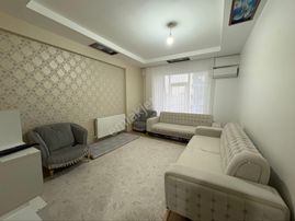 Bağcılar Bölgesi Ahmet Kaya Caddesi Üzerinde 3+1 Kiralık Fırsat Daire