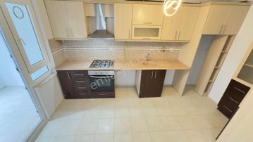 Cantan Emlaktan Akçay'da Merkezi Konumda Fırsat Daire