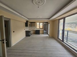 Çankaya Akpınar Mh.konya Yolu 110 M2 Kat Konumun Da Yüksek Giriş