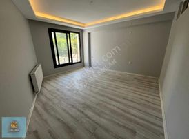 Yunus Emre Mahallesi'nde 2+1 Yeni Binada Bahçeli Kiralık Daire