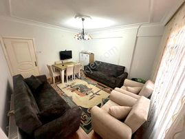 Yenibosna Çobançeşme Mah Masrafsız Geniş 27 Yıllık Hisseli 4 Kat