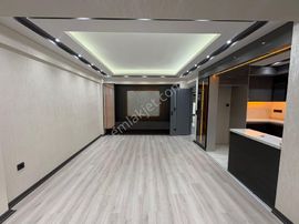 Balçova Teleferik Mahallesinde Bahçe Kullanımlı 3+1 Masrafsız Daire