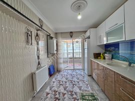 Pursaklar Ufuk Kılıç Emlak'tan Yeni Bina'da 3+1 Asansörlü Full Yapılı Daire