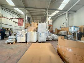 Mertcan'dan Sanayi Caddesine 1dk Mesafeli Devren Fabrika